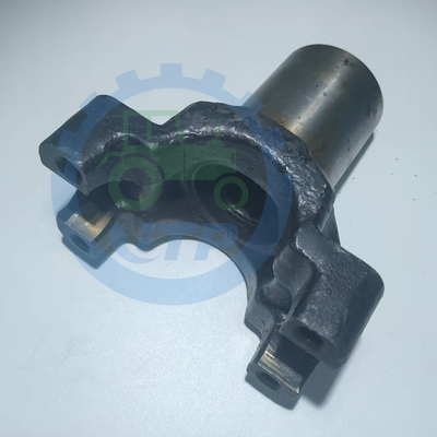 Universal Joint 5640 6640 7740 7840 Yoke Coupling 82014279